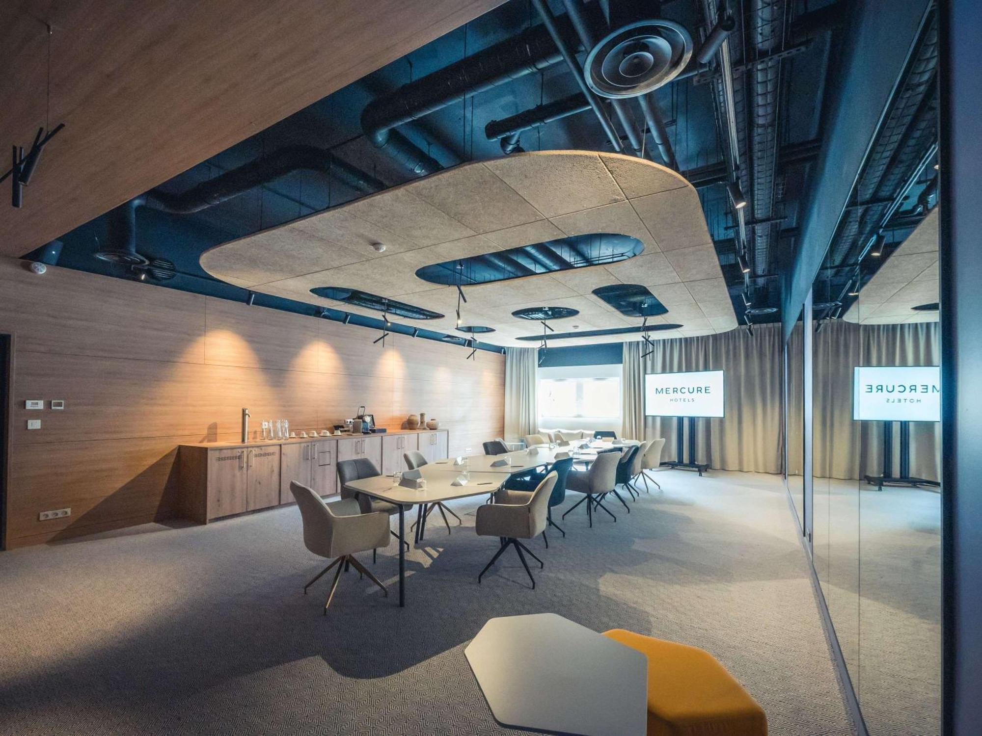 Mercure Troyes Centre Экстерьер фото